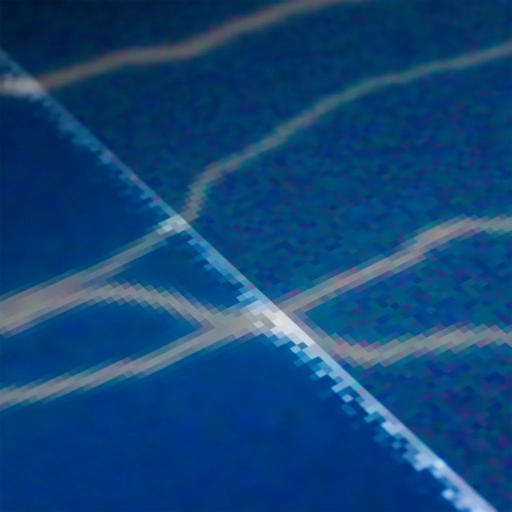 Image of a photograph of a lighting, with a sweeping line that improves picture quality. Still image from an animation made for Zeiss ZX1.